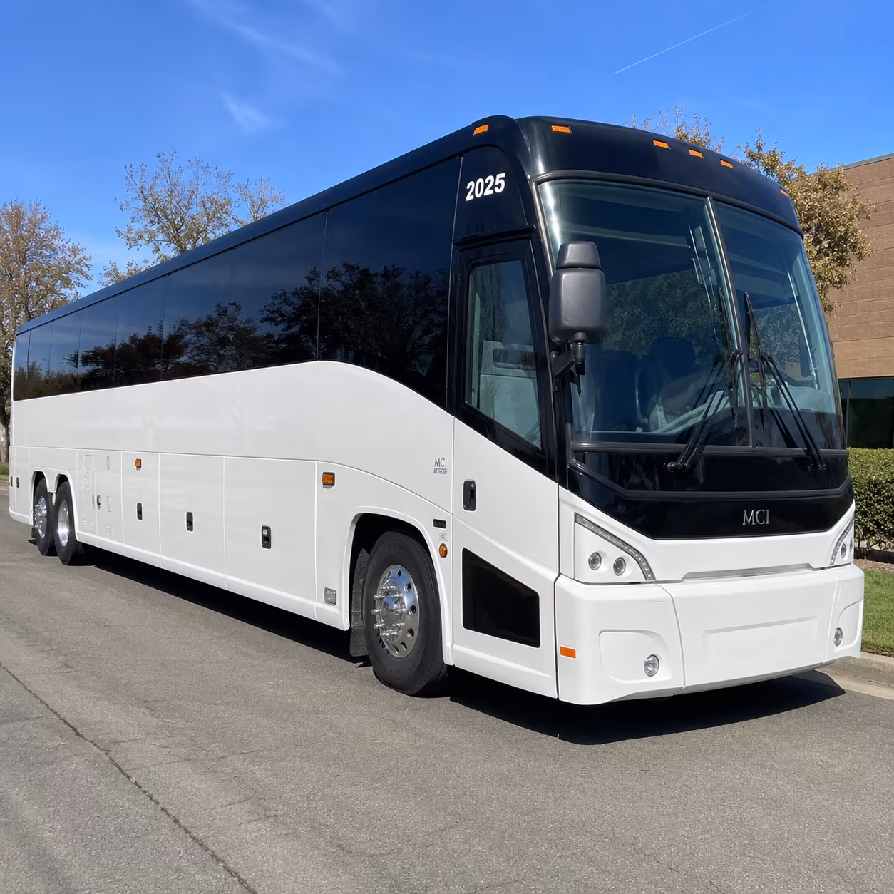 busrentallamesa com makes getting to snapdragon stadium and petco park easy