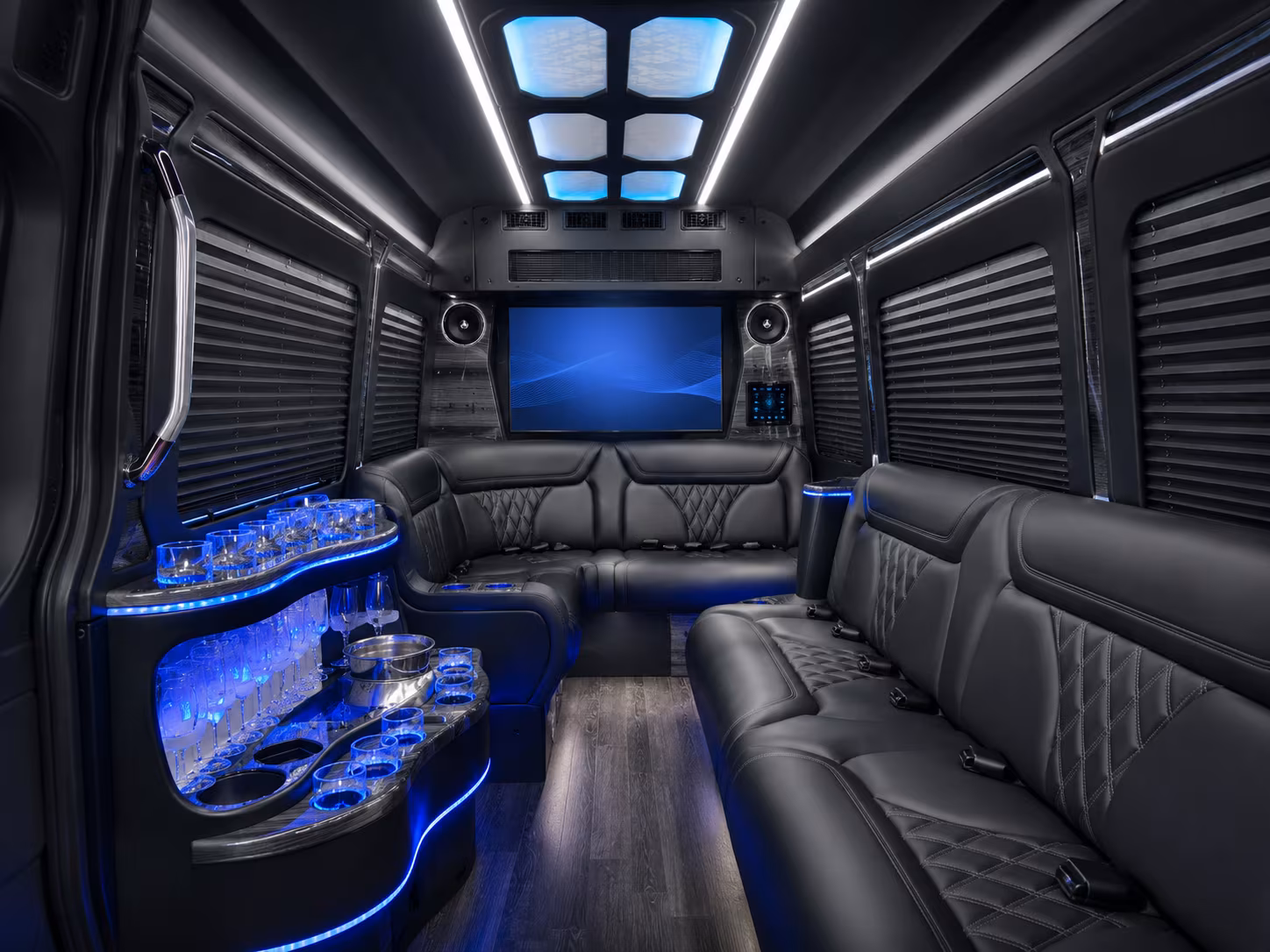 los angeles and anaheim group bus rentals from la mesa via i 5