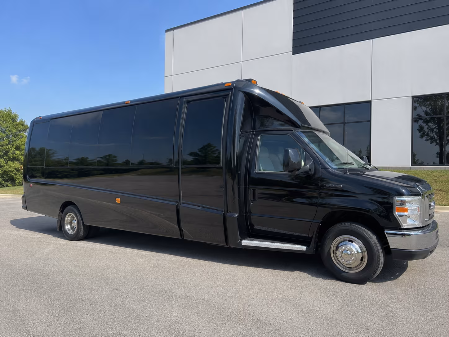 party buses from la mesa to san diego s best prom venues